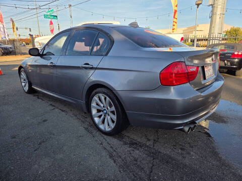 2011 BMW 3 Series 328i