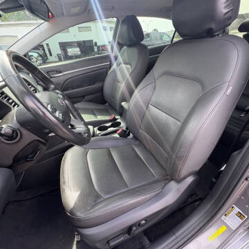 2020 Hyundai Elantra