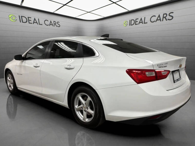2017 Chevrolet Malibu LS