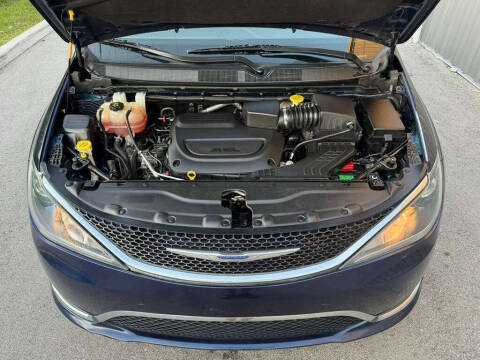 2020 Chrysler Pacifica Touring