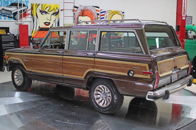 1986 Jeep Grand Wagoneer