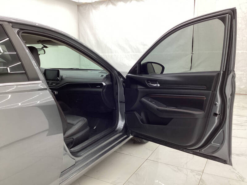 2019 Nissan Altima 2.5 SR