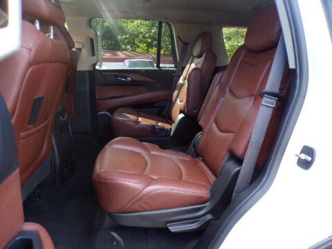 2017 Cadillac Escalade Luxury