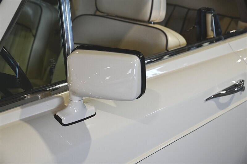 1986 Rolls-Royce Corniche 37