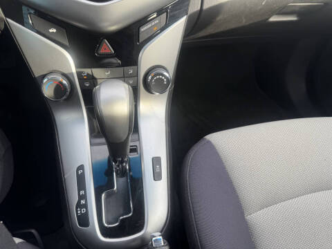 2015 Chevrolet Cruze LS Auto