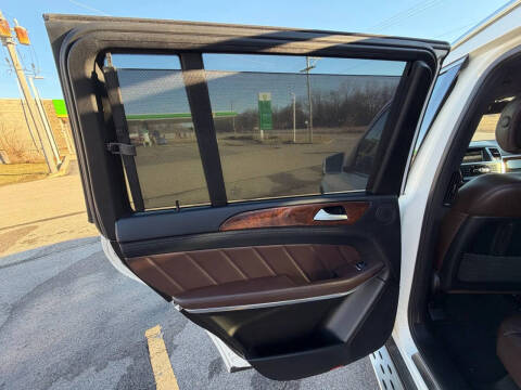 2014 Mercedes-Benz GL-Class GL 550 4MATIC
