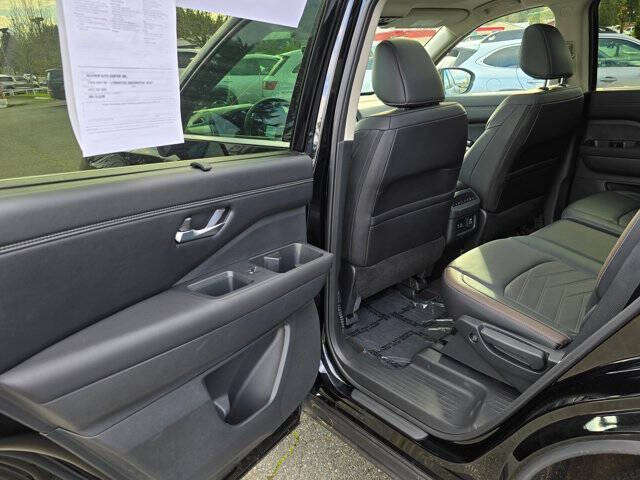 2024 Nissan Pathfinder Platinum