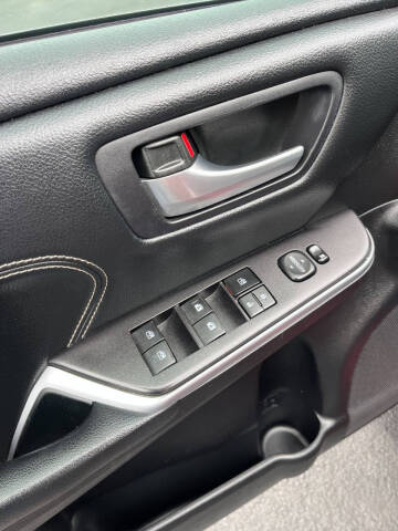 2015 Toyota Camry XLE V6