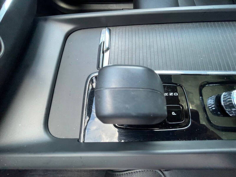 2023 Volvo XC60 B5 Core