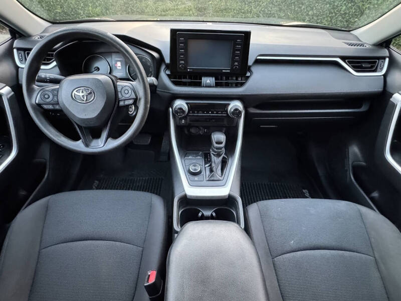 2021 Toyota RAV4 Hybrid LE