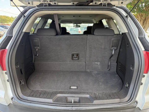 2011 Chevrolet Traverse LT