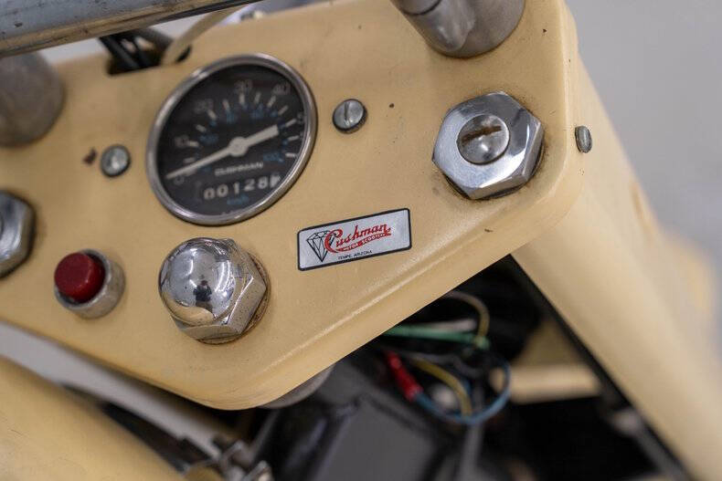 1963 Cushman Super Silver Eagle