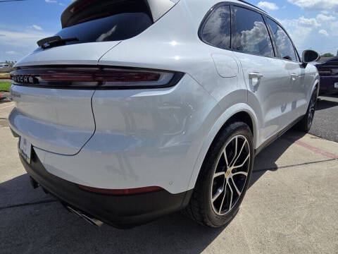 2024 Porsche Cayenne S