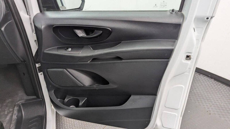 2016 Mercedes-Benz Metris Passenger