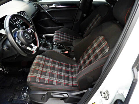 2016 Volkswagen Golf GTI S