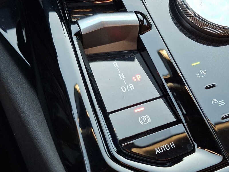 2025 BMW i5 xDrive40