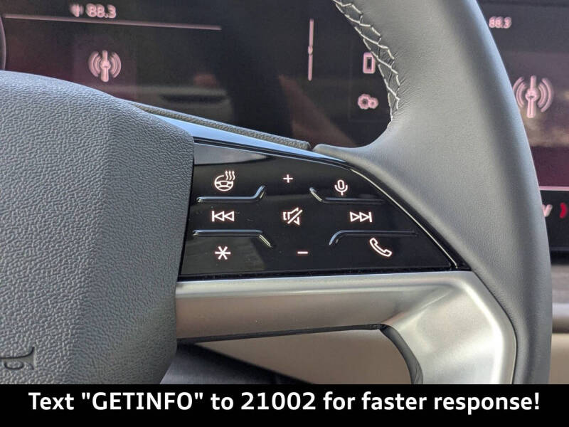 2025 Audi Q5 quattro Premium TFSI