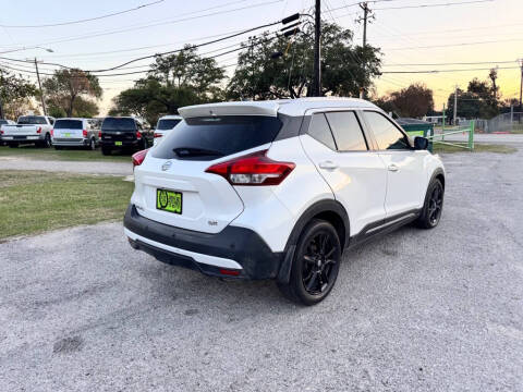 2020 Nissan Kicks SR