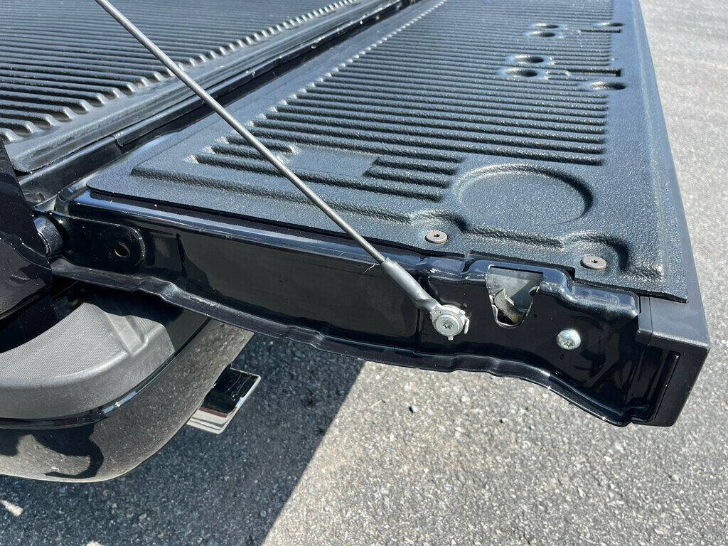 2014 Ford F-150 21