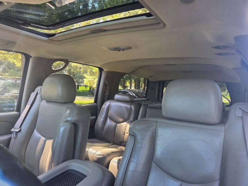 2004 GMC Yukon XL 1500 SLT