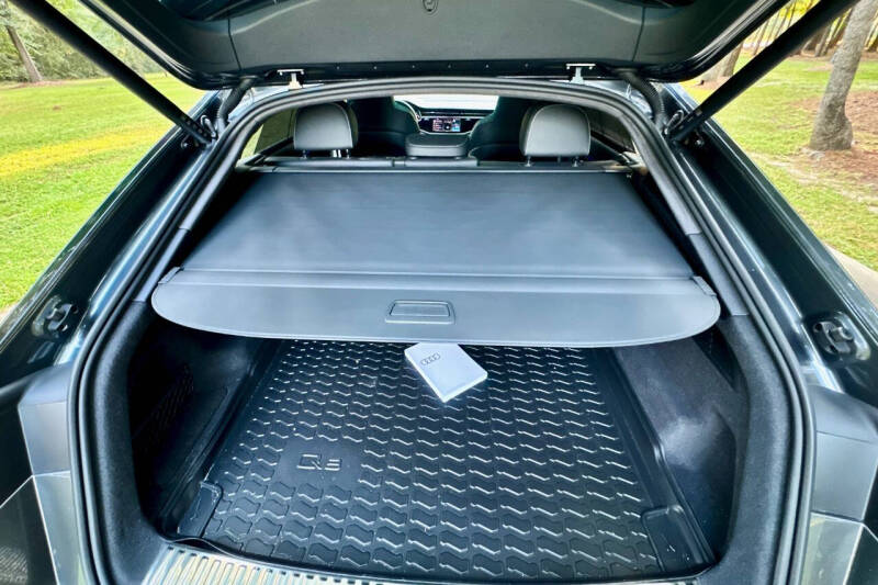 2025 Audi RS Q8 performance 4.0T quattro