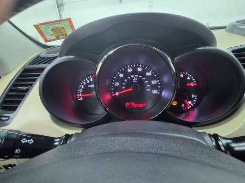 2010 Kia Soul +