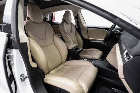 2017 Tesla Model S 90D