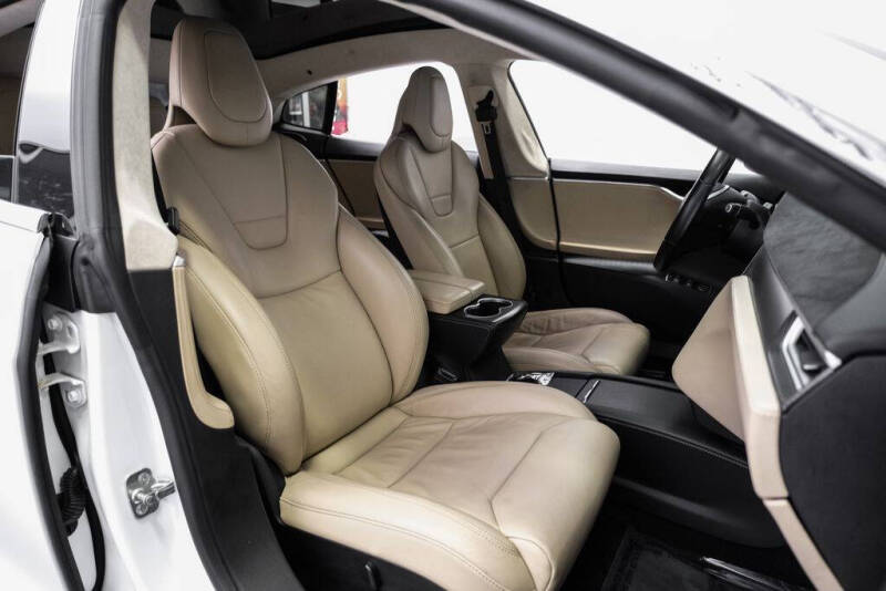2017 Tesla Model S 90D