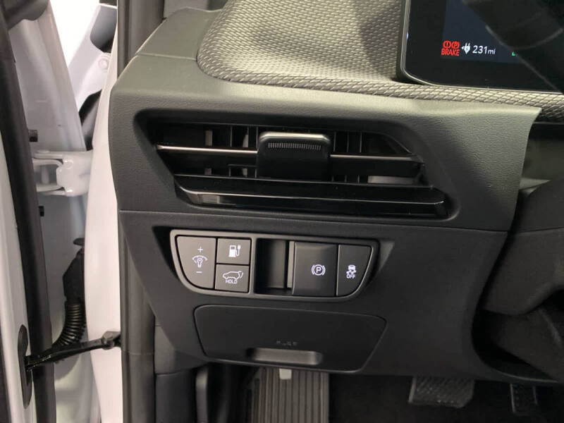 2025 Kia EV6 Wind