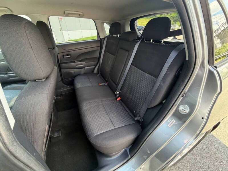 2011 Mitsubishi Outlander Sport SE