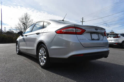 2016 Ford Fusion S