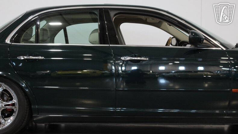 2004 Jaguar XJ-Series XJ8
