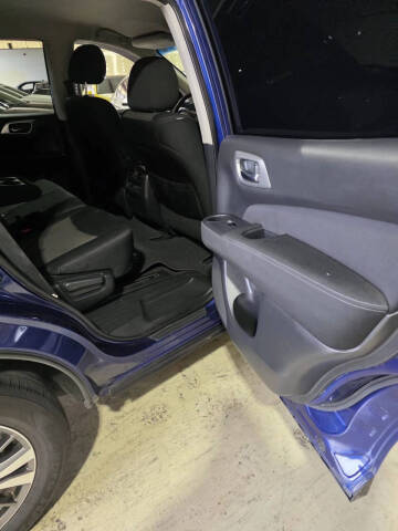 2017 Nissan Pathfinder