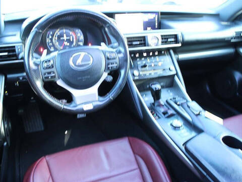 2017 Lexus IS 200t