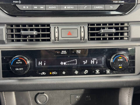 2024 Nissan Pathfinder S