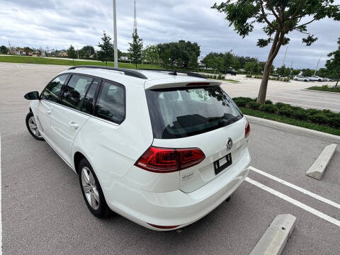 2015 Volkswagen Golf SportWagen TDI S