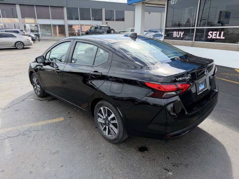 2025 Nissan Versa SV