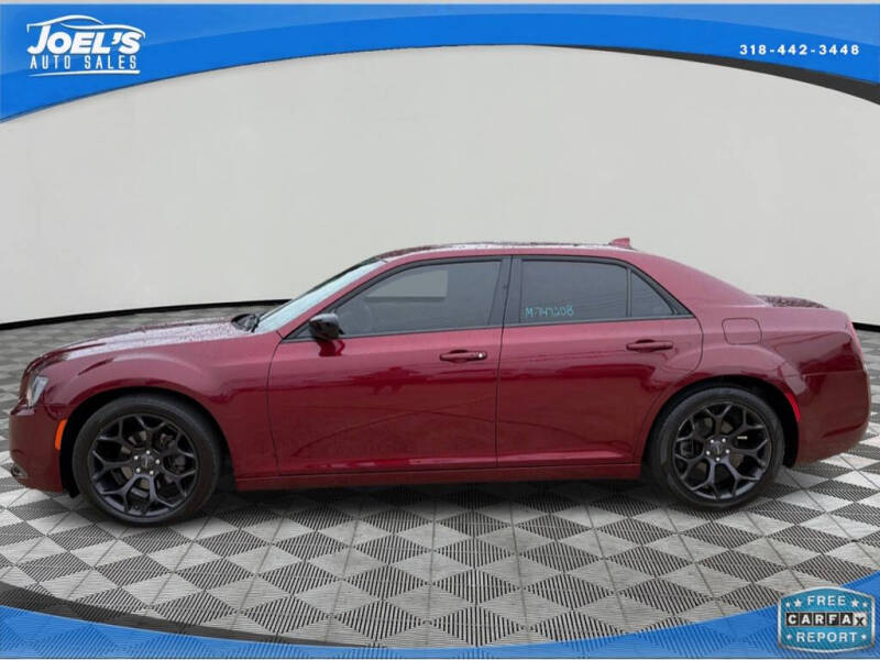 2019 Chrysler 300 Touring