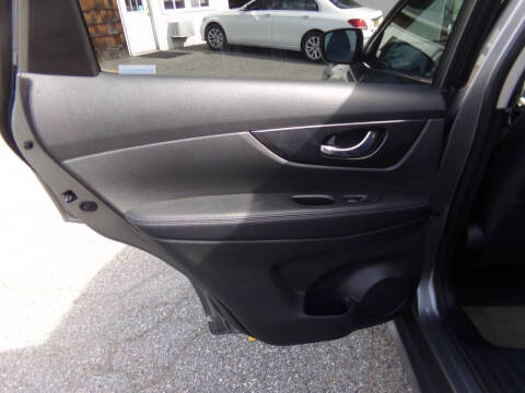 2017 Nissan Rogue SV