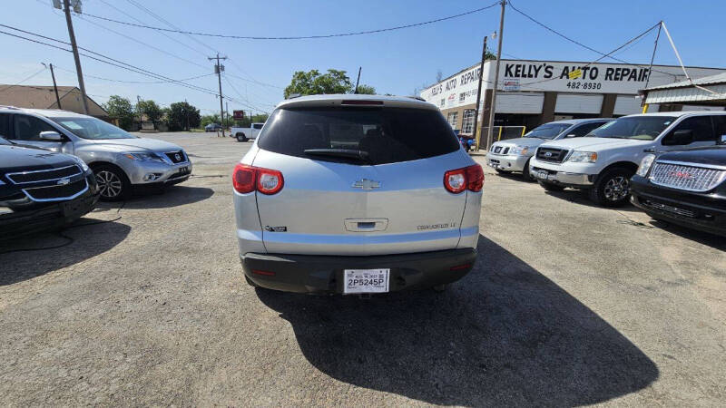 2011 Chevrolet Traverse LT