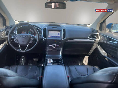 2020 Ford Edge Titanium