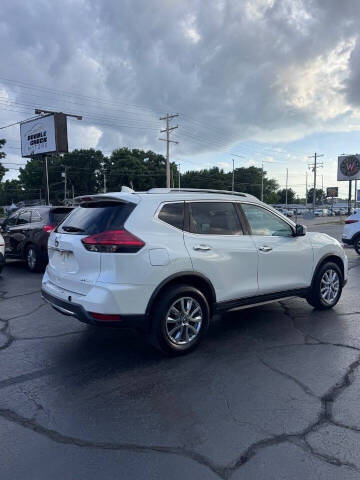 2017 Nissan Rogue SV