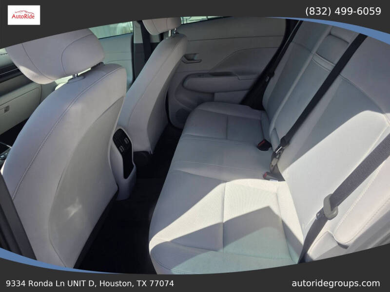 2025 Hyundai Kona SEL Convenience