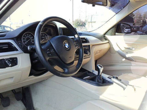 2012 BMW 3 Series 328i