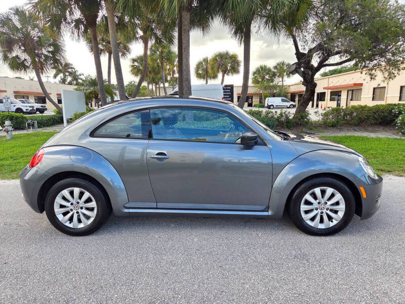 2013 Volkswagen Beetle 2.5L Entry PZEV