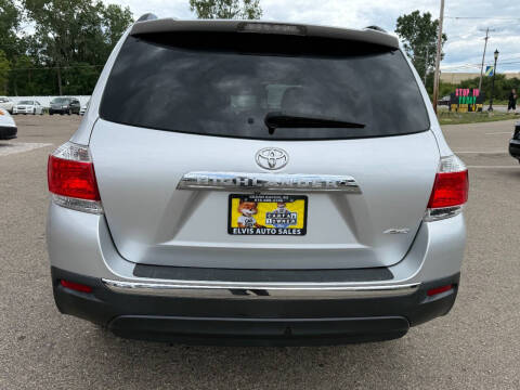 2011 Toyota Highlander SE