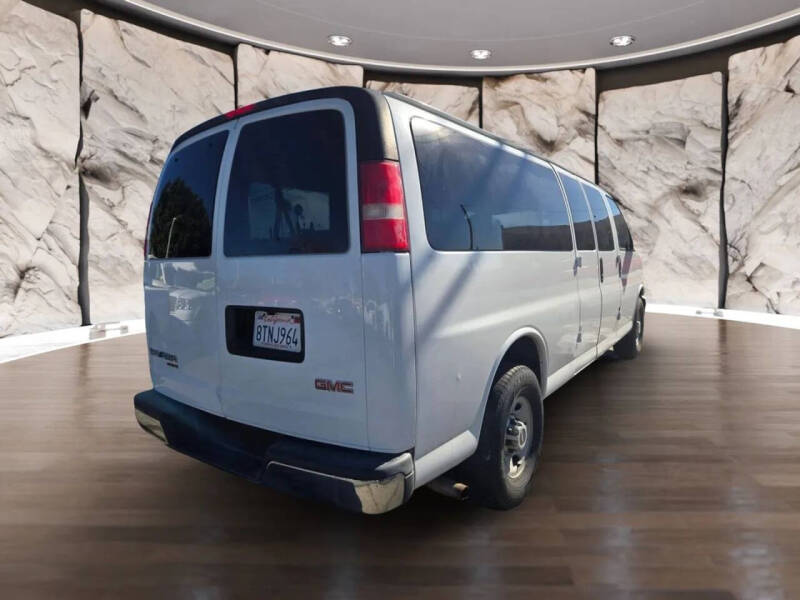 2016 GMC Savana LS 3500