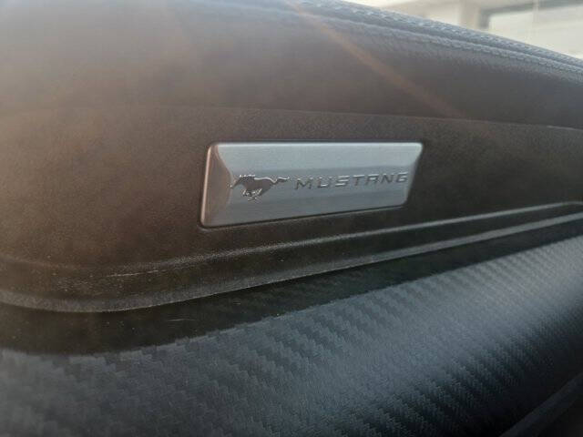 2021 Ford Mustang EcoBoost