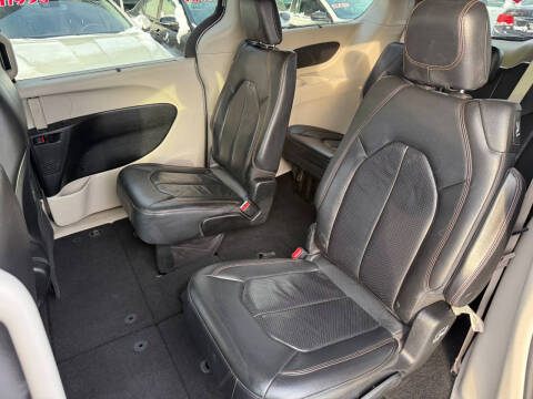 2018 Chrysler Pacifica Touring L