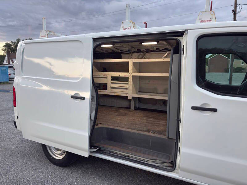 2017 Nissan NV 1500 SV